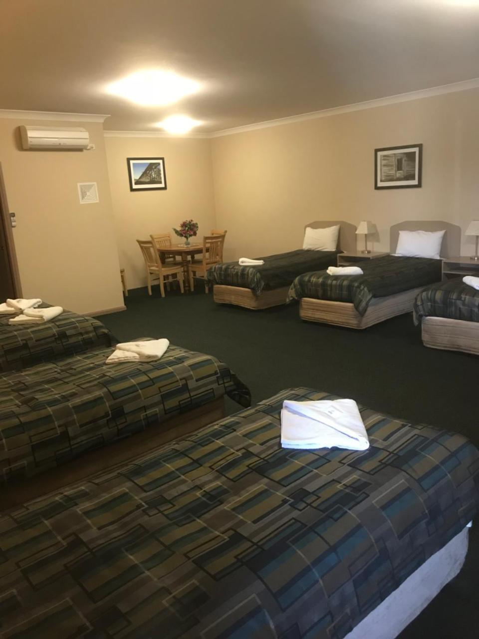 The Bakehouse Motel Goulburn Exterior photo