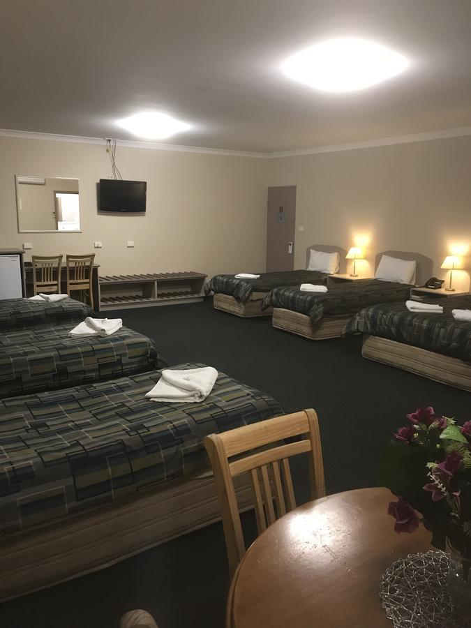 The Bakehouse Motel Goulburn Exterior photo