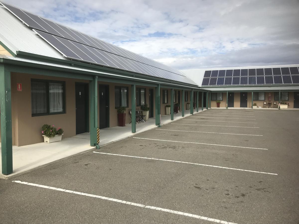 The Bakehouse Motel Goulburn Exterior photo
